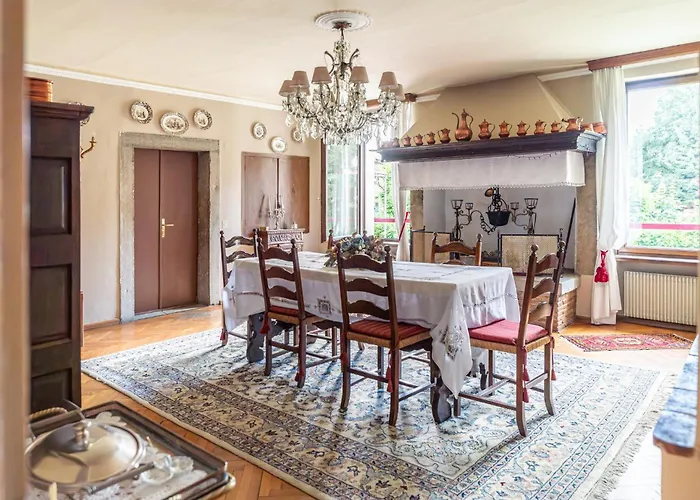 Guesthost - Timeless Charm - Stunning In Apartament *