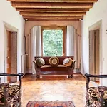 Timeless Charm - Stunning Aparment In Belluno