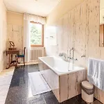 Timeless Charm - Stunning Aparment In Apartment