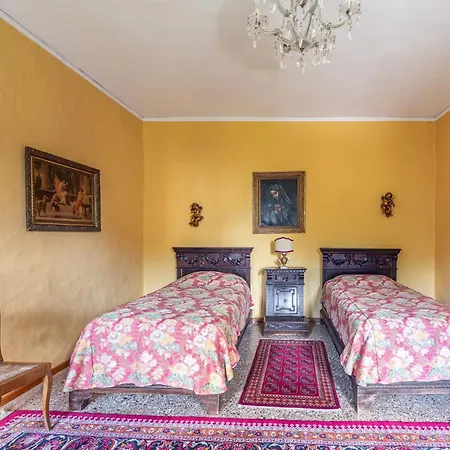 Apartment Timeless Charm - Stunning Aparment In Belluno
