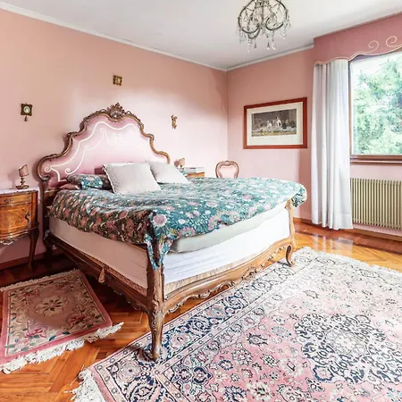 Timeless Charm - Stunning Aparment In * Belluno